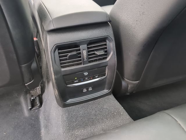 Used 2025 BMW 330i Sedan image 24