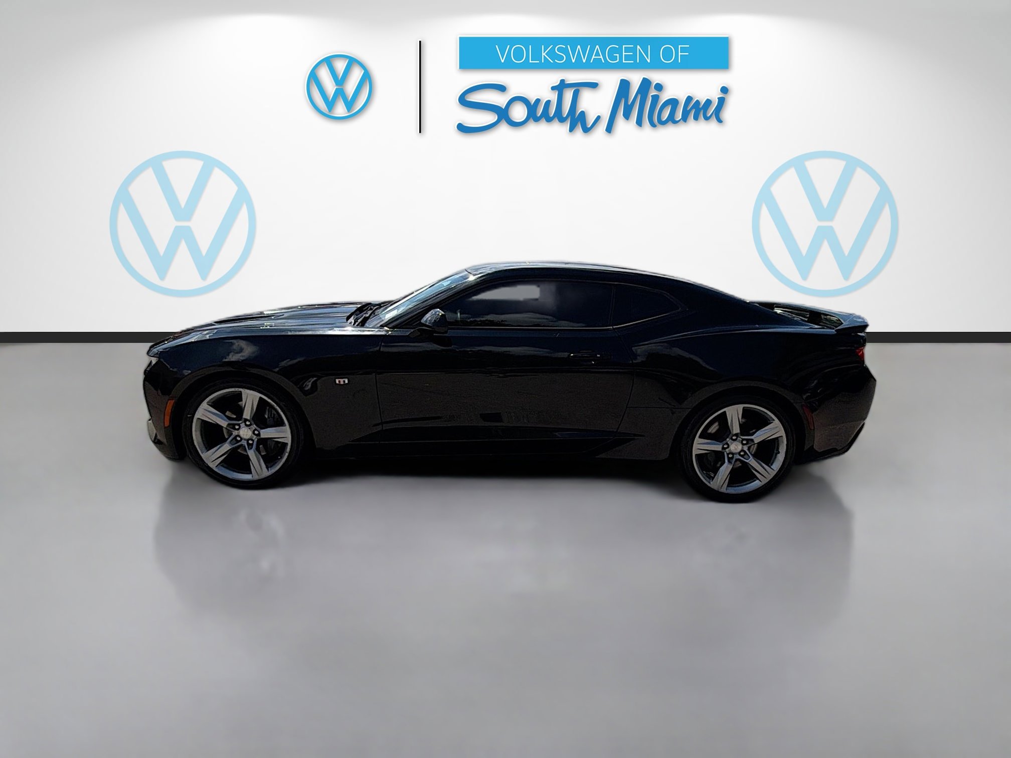 Used 2017 Chevrolet Camaro SS image 4