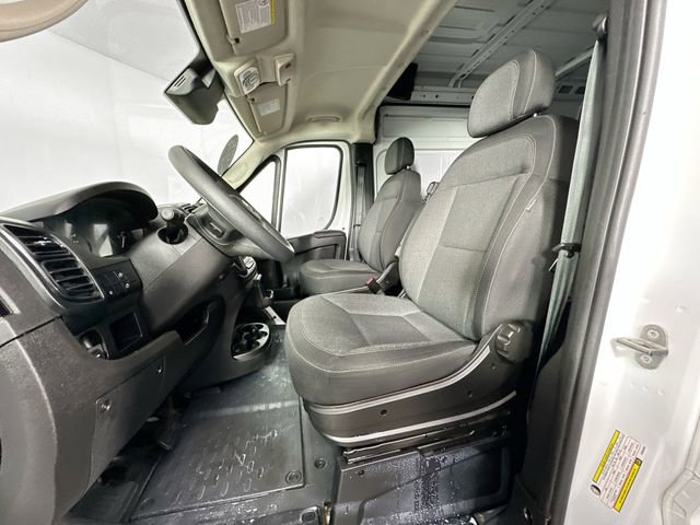 Used 2025 RAM ProMaster 2500 w/ Convenience Group FWD image 18