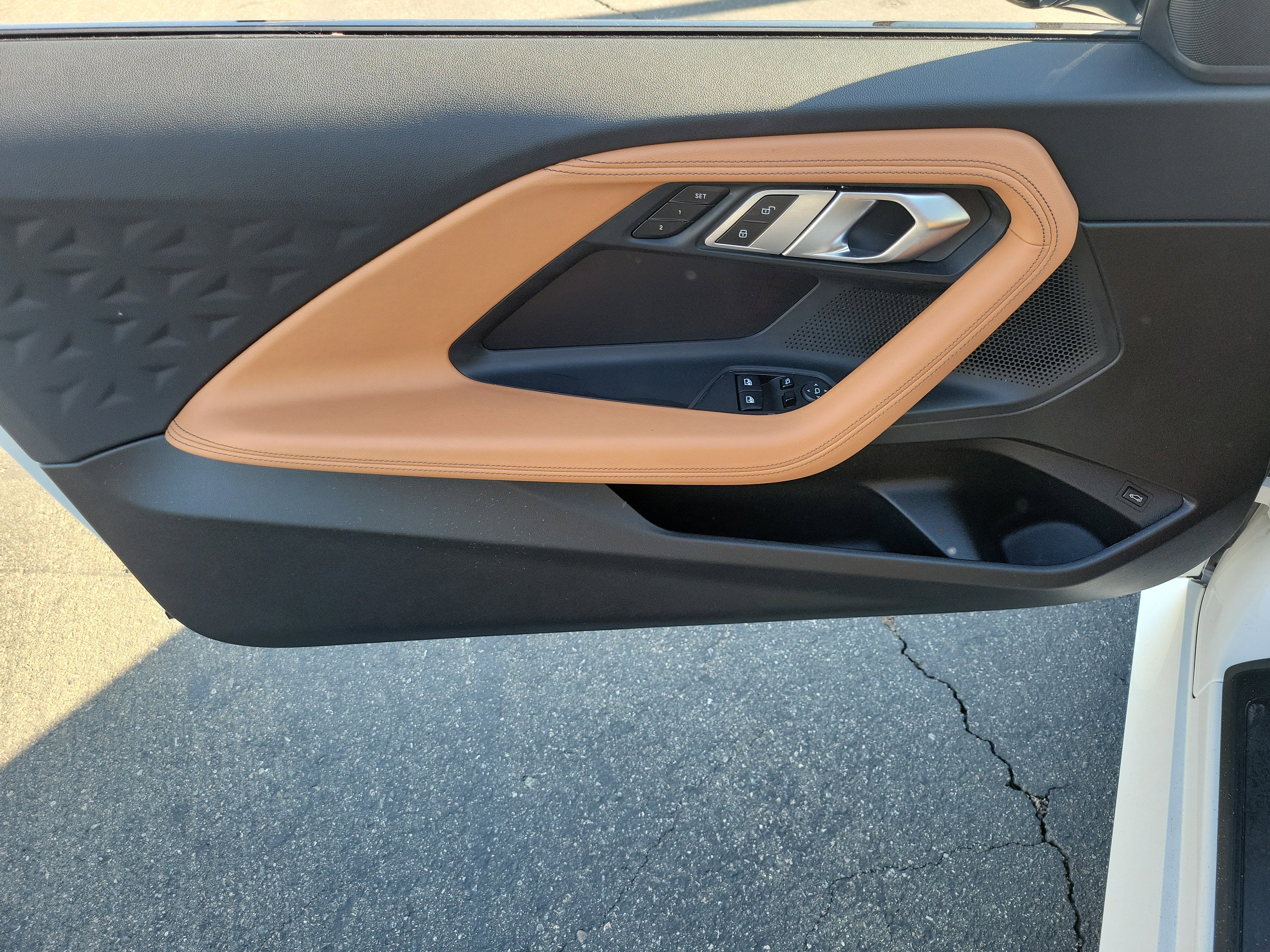 Used 2023 BMW 230i Coupe w/ Convenience Package image 9