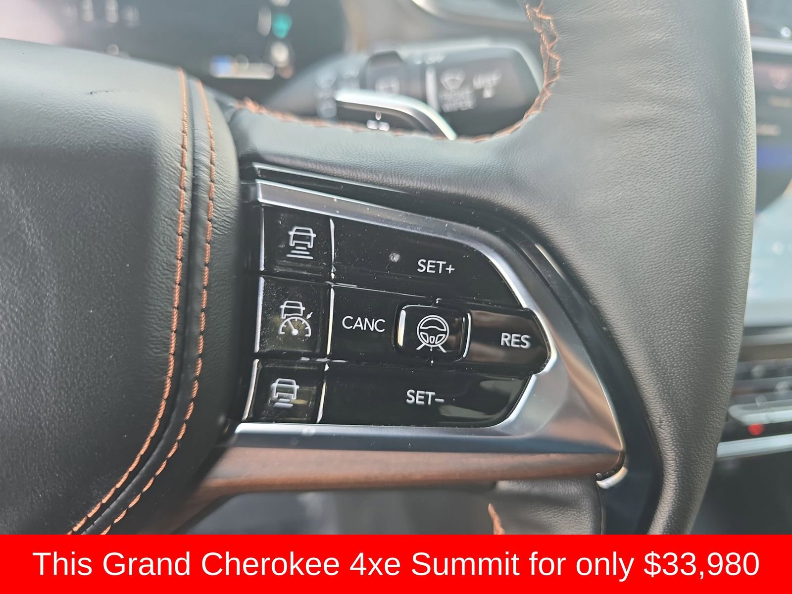 Used 2022 Jeep Grand Cherokee Summit w/ Advanced Protech Group IV AWD/4WD image 25
