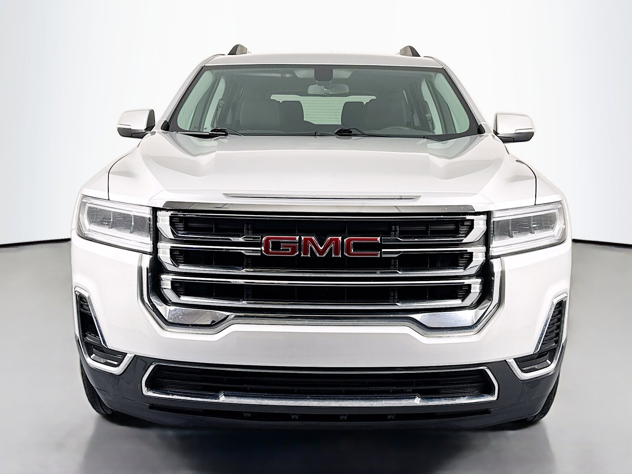 Used 2020 GMC Acadia SLE w/ Driver Convenience Package image 2