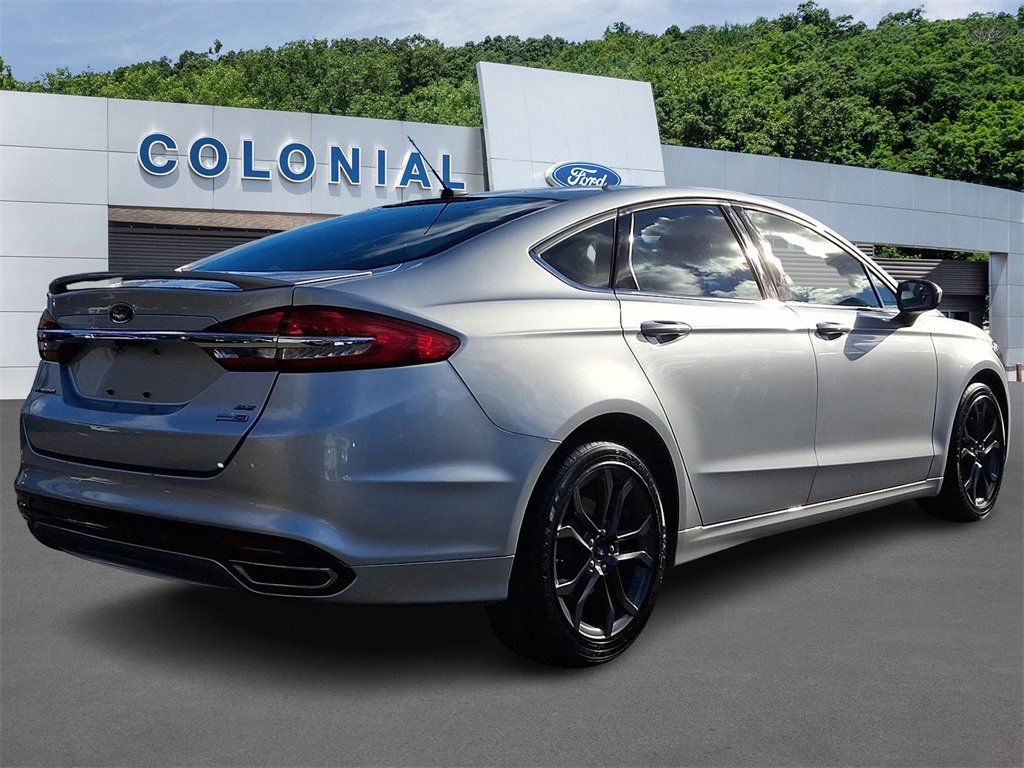 Certified 2018 Ford Fusion SE w/ Equipment Group 201A image 6