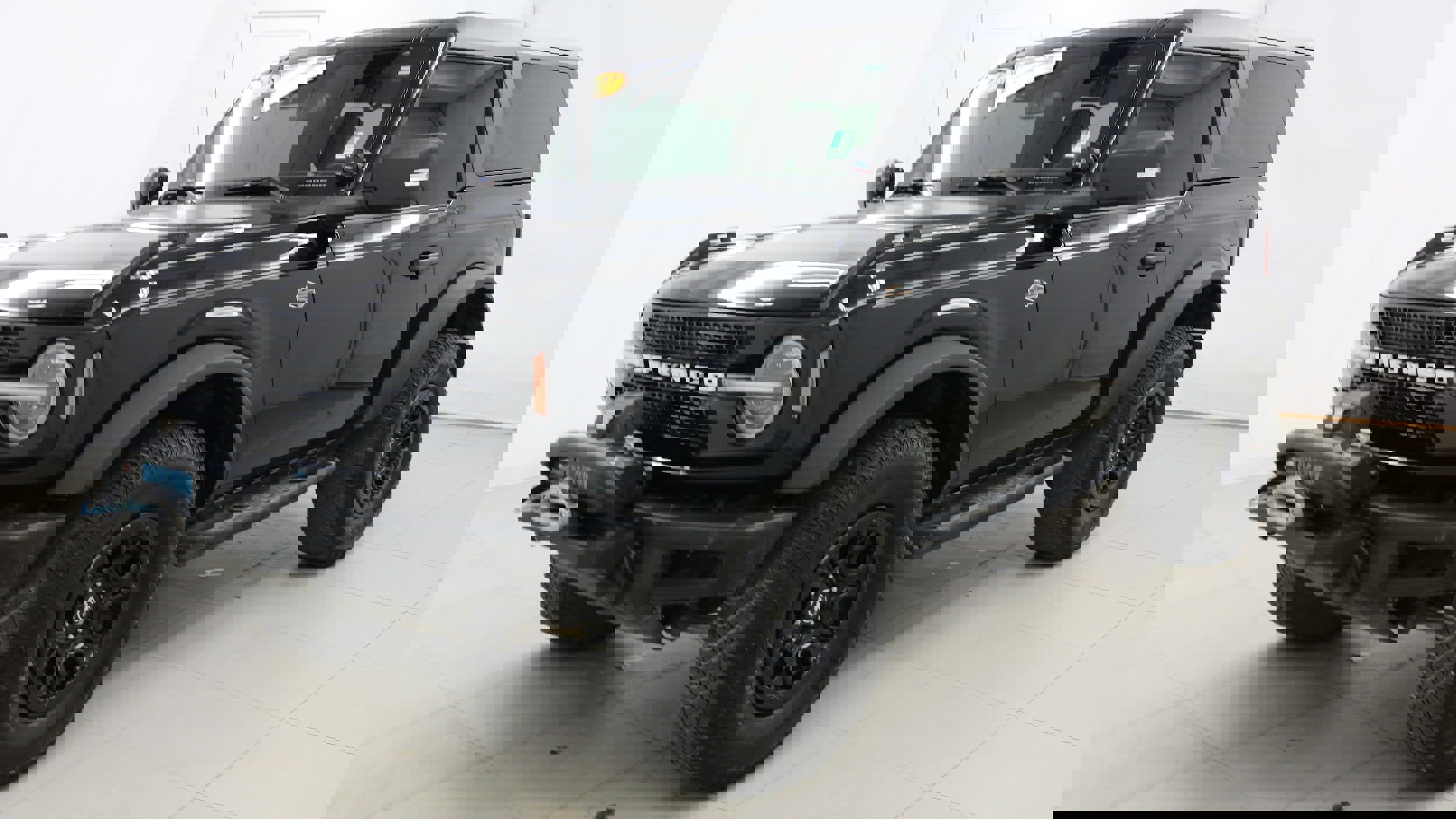 Used 2022 Ford Bronco Wildtrak image 1