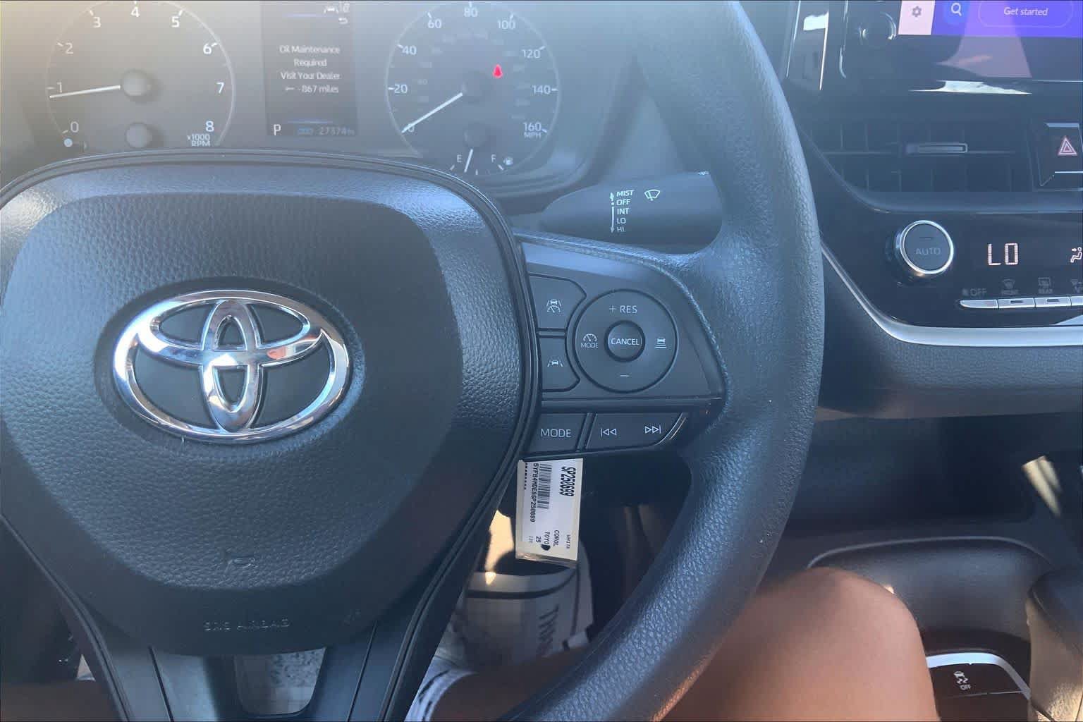 Used 2025 Toyota Corolla LE FWD image 25