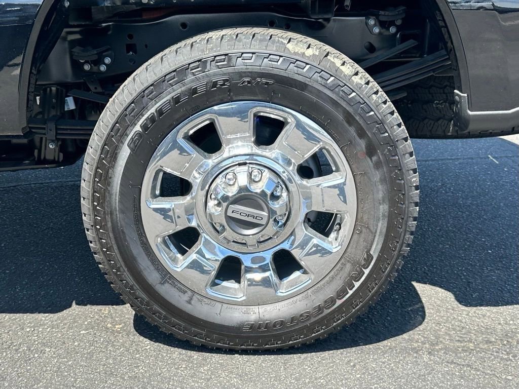 New 2025 Ford F350 Lariat w/ Black Appearance Package AWD/4WD image 11