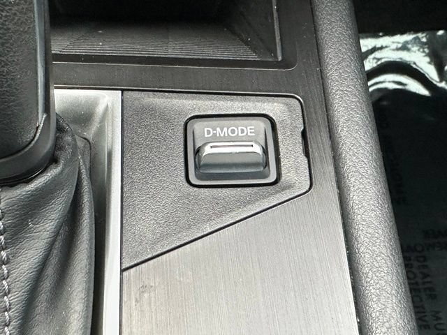Used 2025 Nissan Kicks S AWD/4WD image 36