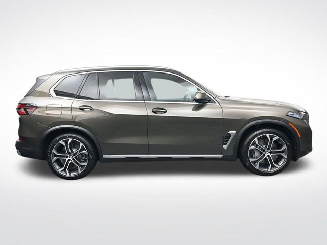 New 2026 BMW X5 xDrive50e AWD/4WD image 3