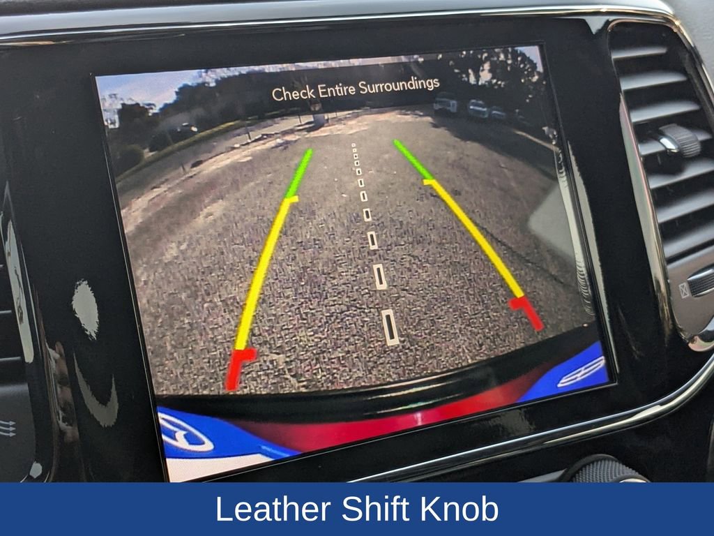 Used 2022 Jeep Grand Cherokee Laredo X image 20