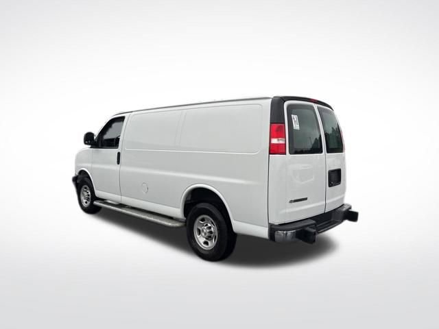 Used 2023 Chevrolet Express 2500 w/ Driver Convenience Package image 8