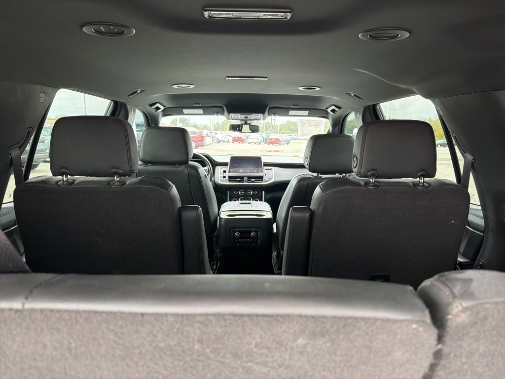 Used 2022 Chevrolet Tahoe Z71 w/ Luxury Package image 12