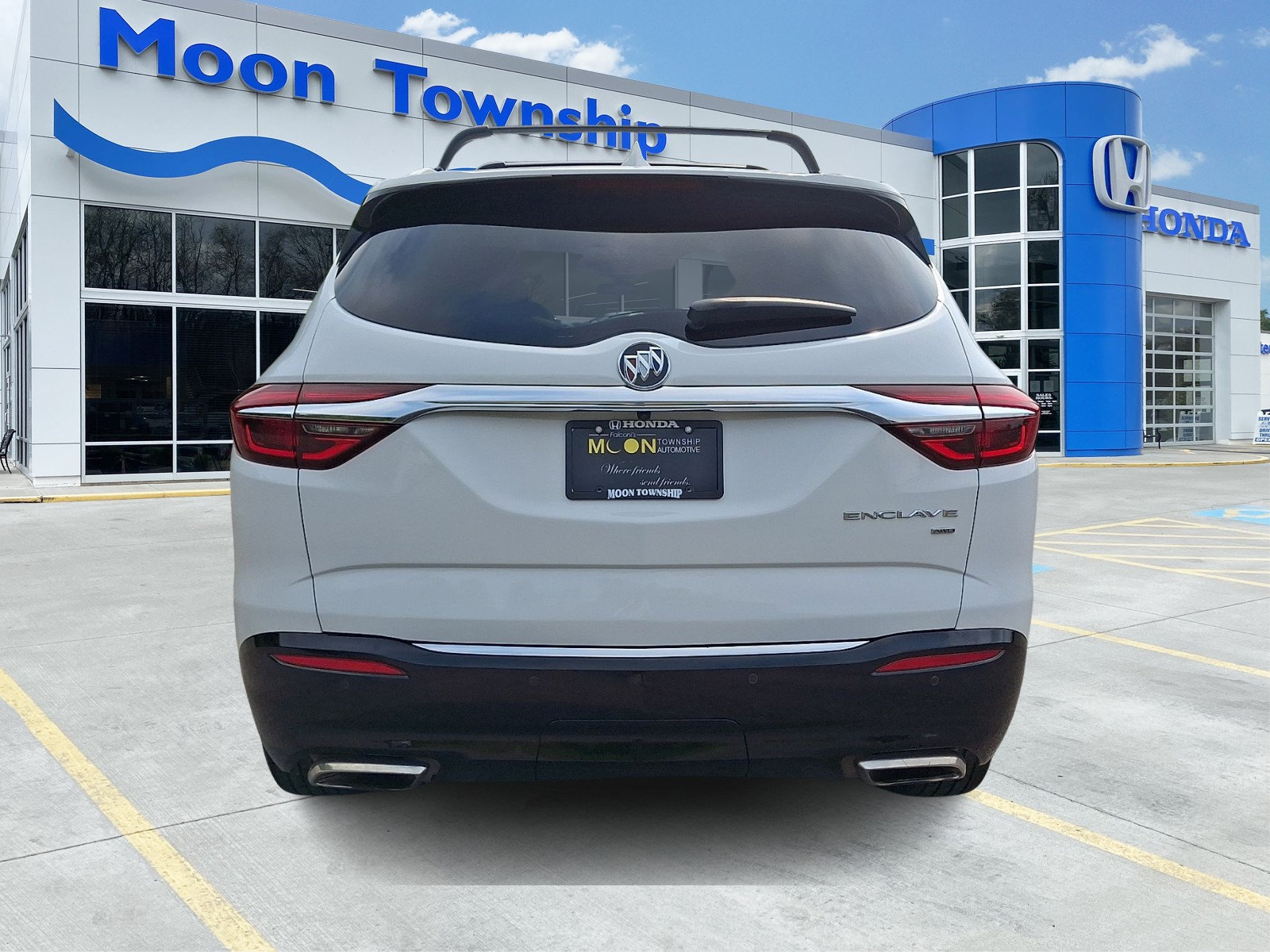Used 2019 Buick Enclave Essence AWD/4WD image 5