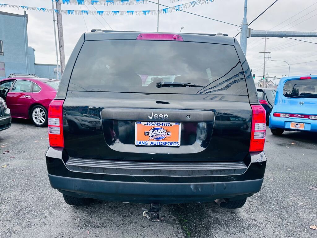 Used 2014 Jeep Patriot Sport image 8