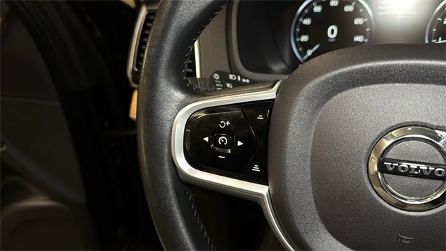 Used 2021 Volvo XC90 T5 Momentum w/ Advanced Package image 34