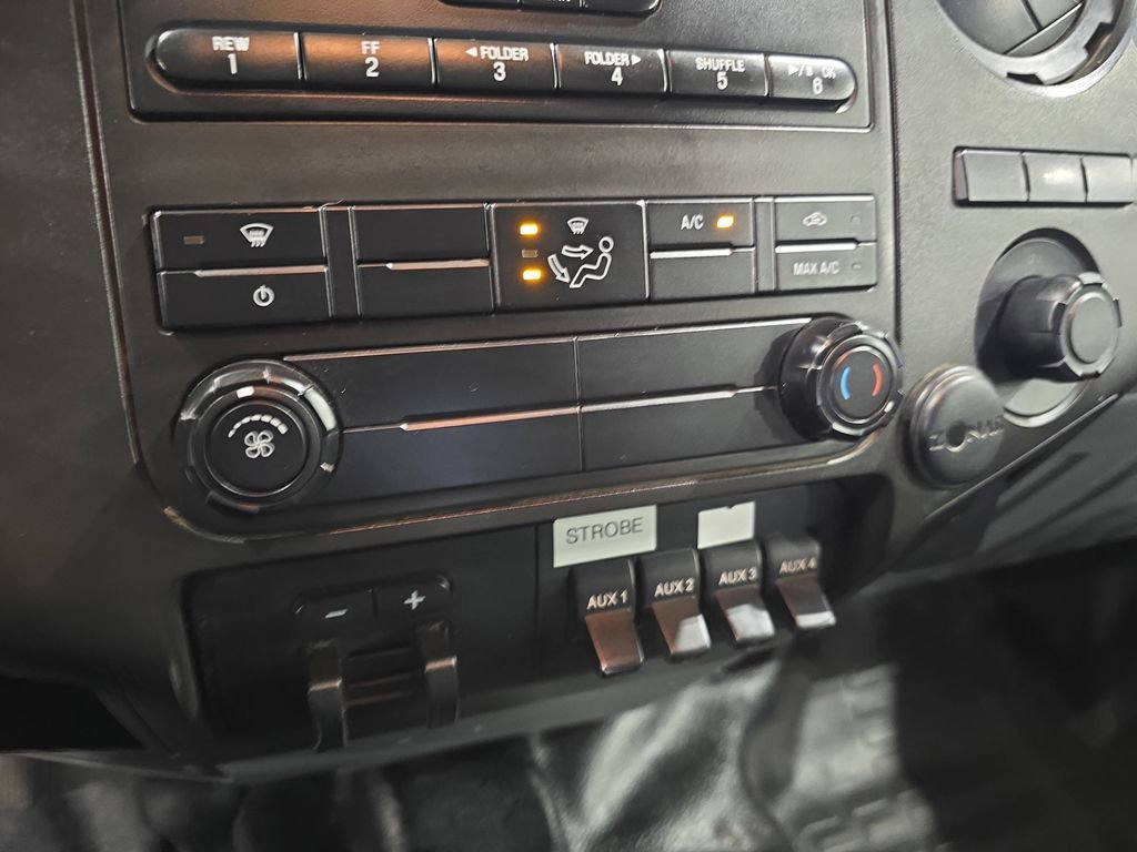 Used 2016 Ford F450 XL w/ XL Value Package image 23