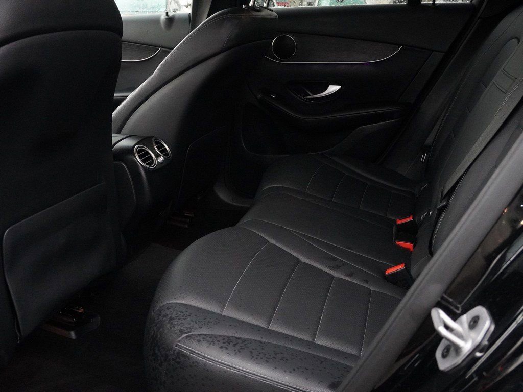 Used 2022 Mercedes-Benz GLC 300 4MATIC w/ Premium Package Lite image 27