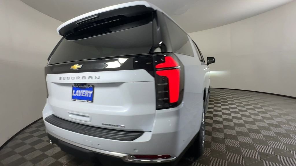 New 2026 Chevrolet Suburban Premier image 8