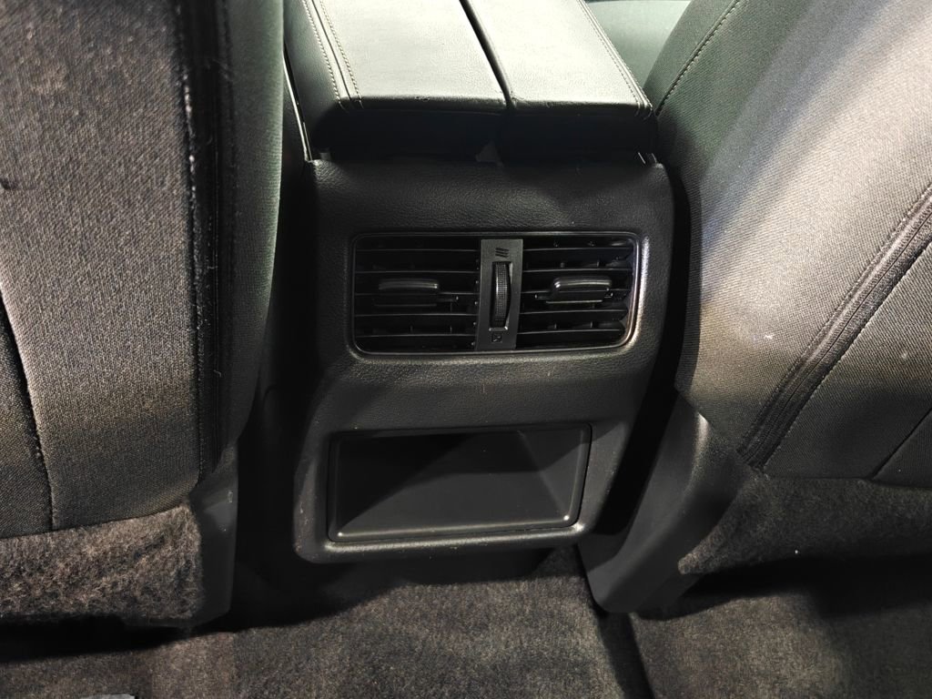 Used 2023 Nissan Rogue S image 25