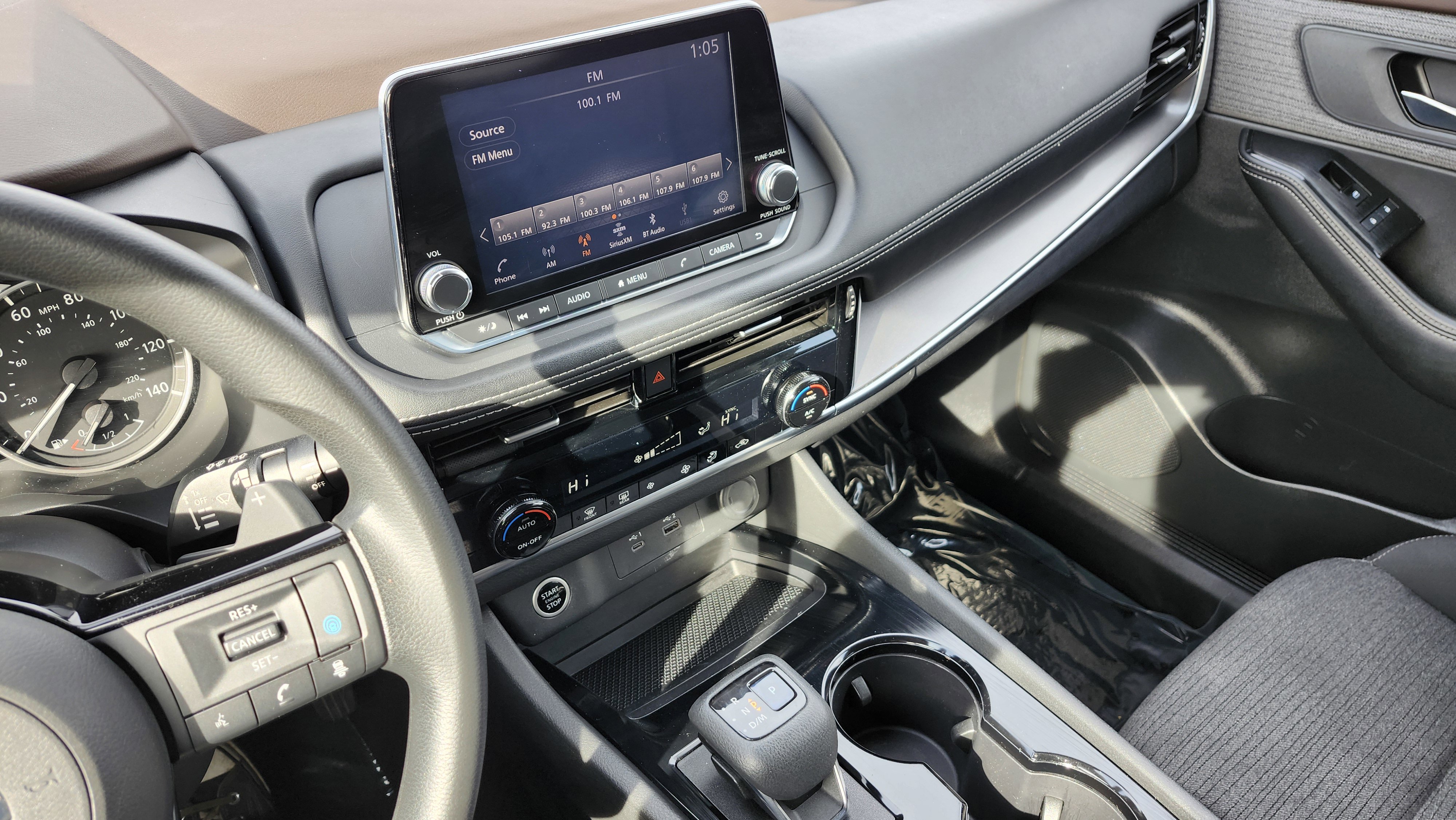 Used 2021 Nissan Rogue SV image 30