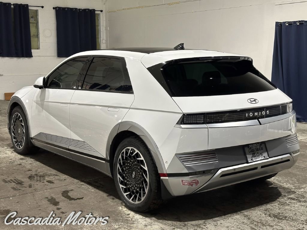 Used 2022 Hyundai Ioniq 5 Limited image 6