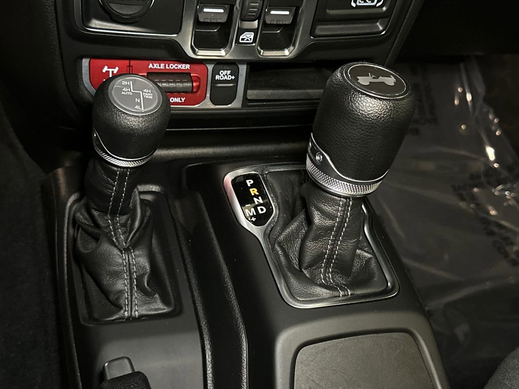 Used 2024 Jeep Wrangler Unlimited image 25