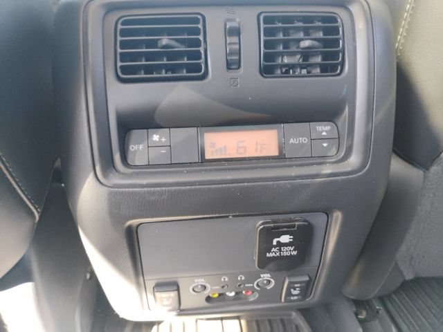 Used 2016 Nissan Pathfinder Platinum w/ Family Entertainment Package AWD/4WD image 14