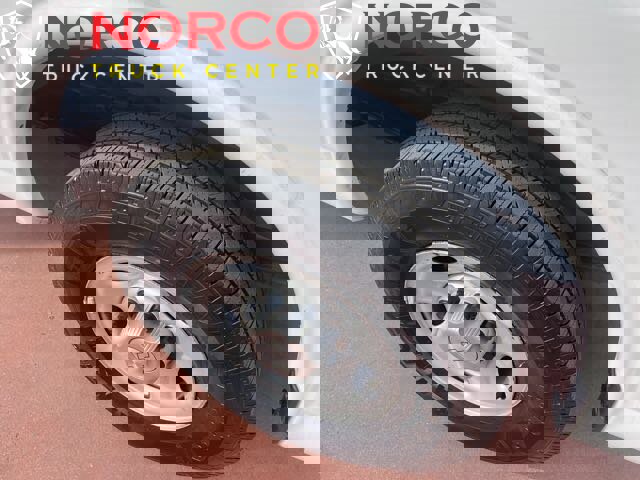 Used 2014 Chevrolet Express 2500 image 14