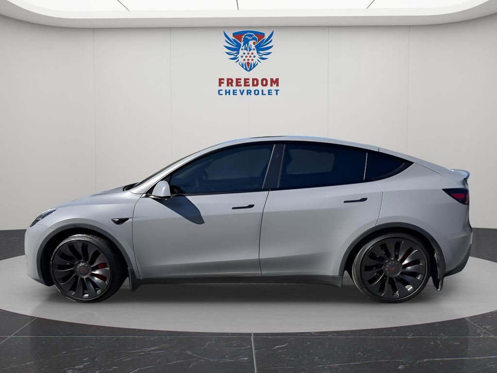 Used 2023 Tesla Model Y Performance AWD/4WD image 3