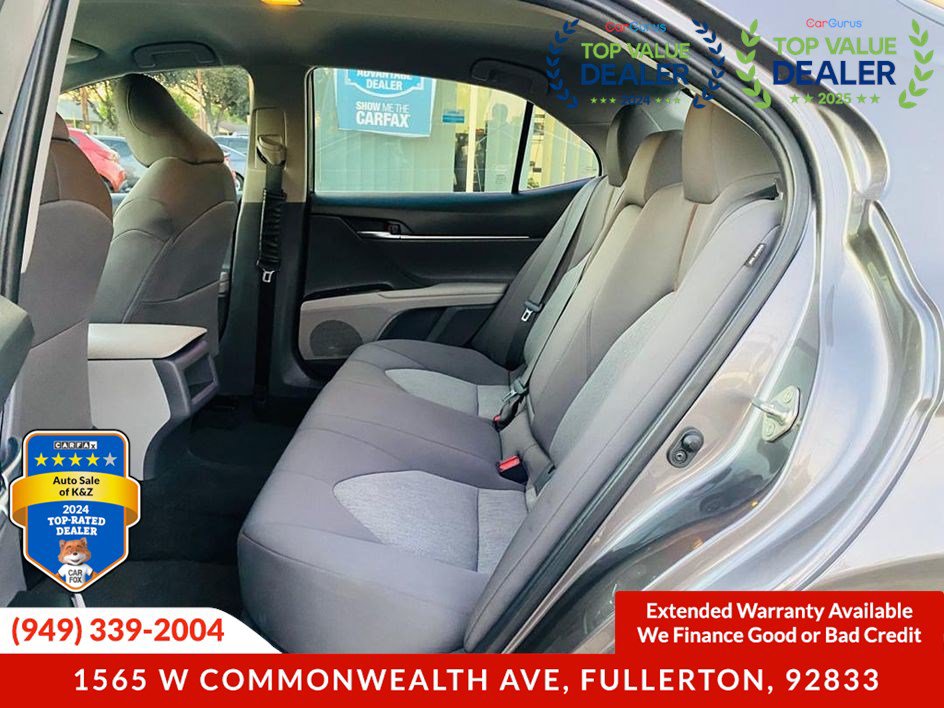 Used 2020 Toyota Camry LE FWD image 17