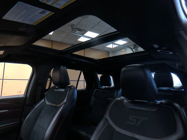 Used 2025 Ford Explorer ST image 19