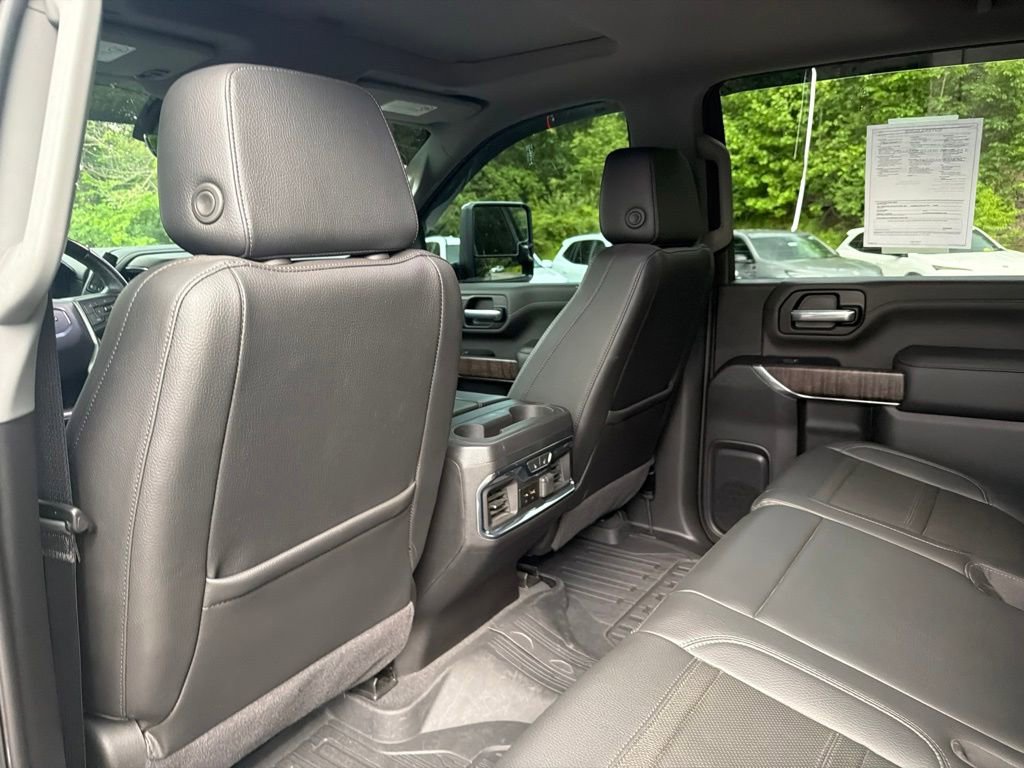Used 2023 GMC Sierra 2500 Denali w/ Denali Ultimate Package AWD/4WD image 15