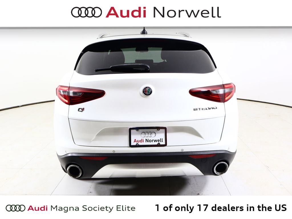 Used 2018 Alfa Romeo Stelvio Ti image 13