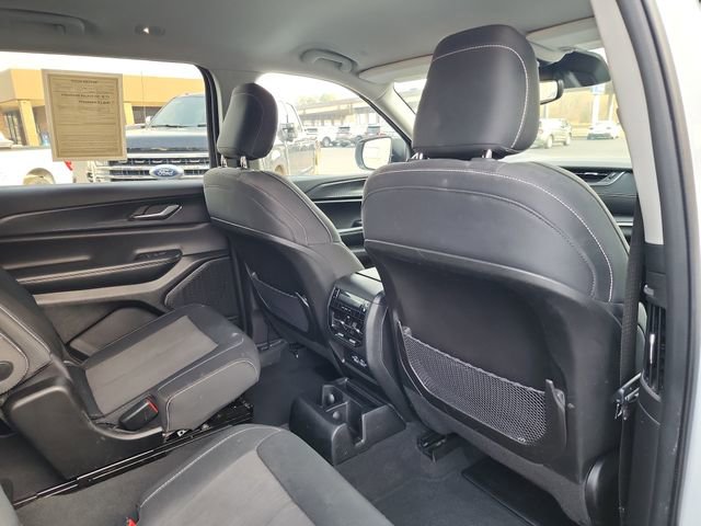 Used 2023 Jeep Grand Cherokee L Laredo image 33