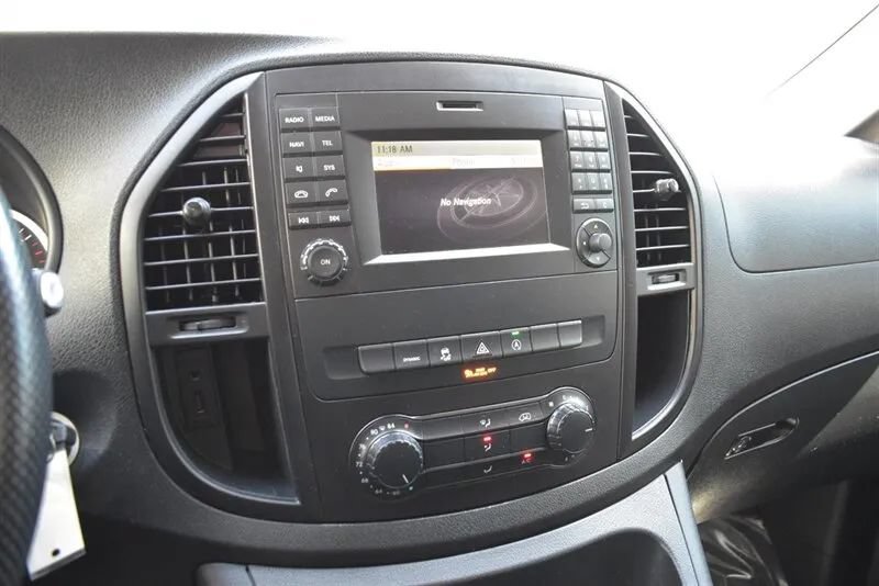 Used 2020 Mercedes-Benz Metris image 20
