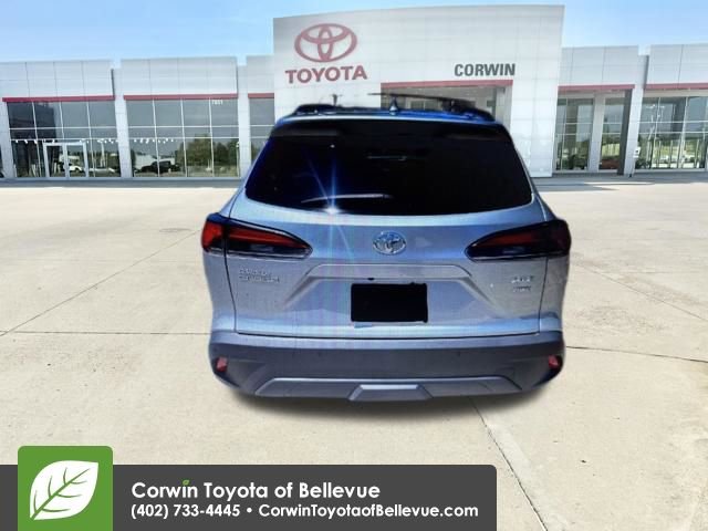 Used 2023 Toyota Corolla Cross XLE w/ Convenience Package AWD/4WD image 9