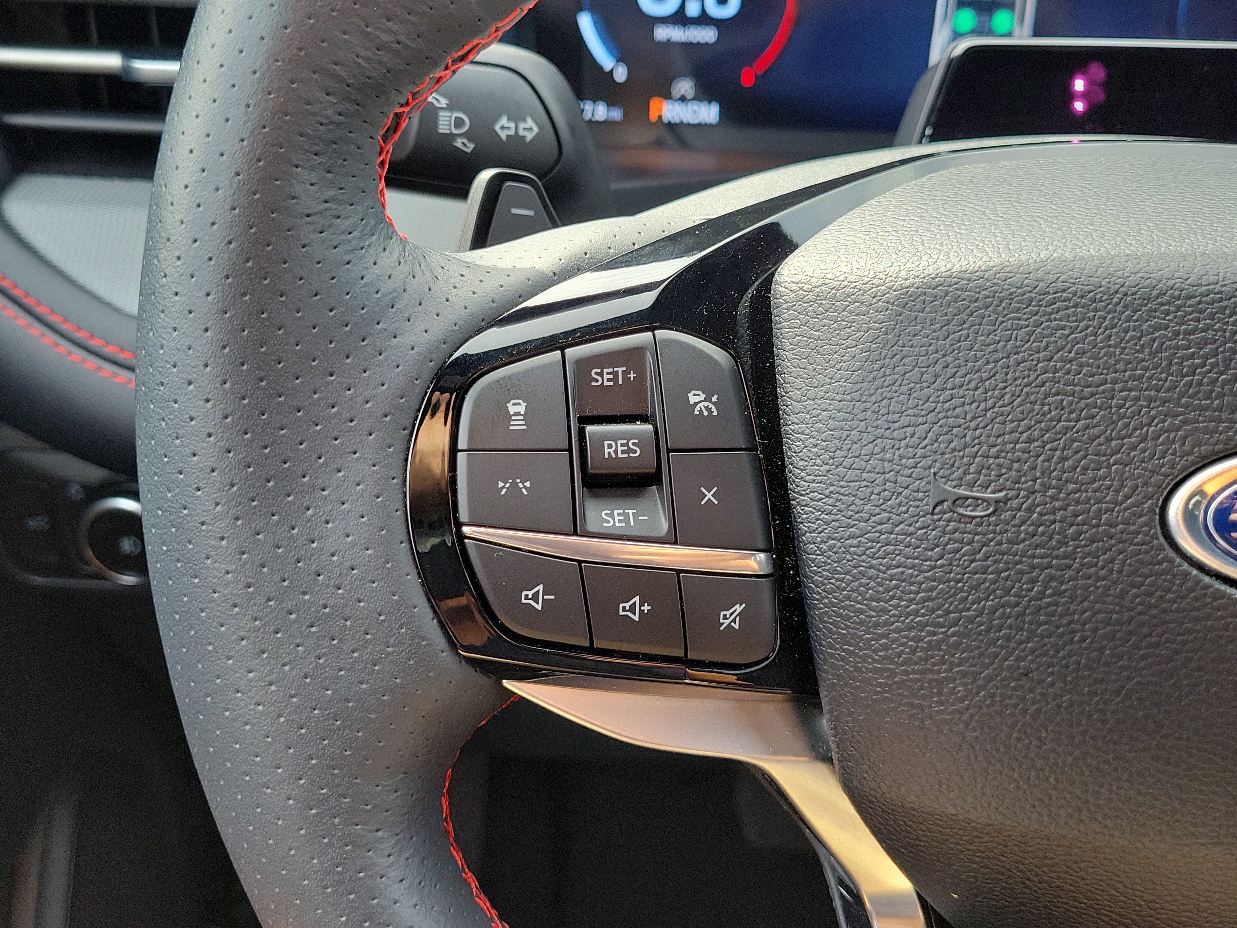 Certified 2025 Ford Explorer ST AWD/4WD image 27