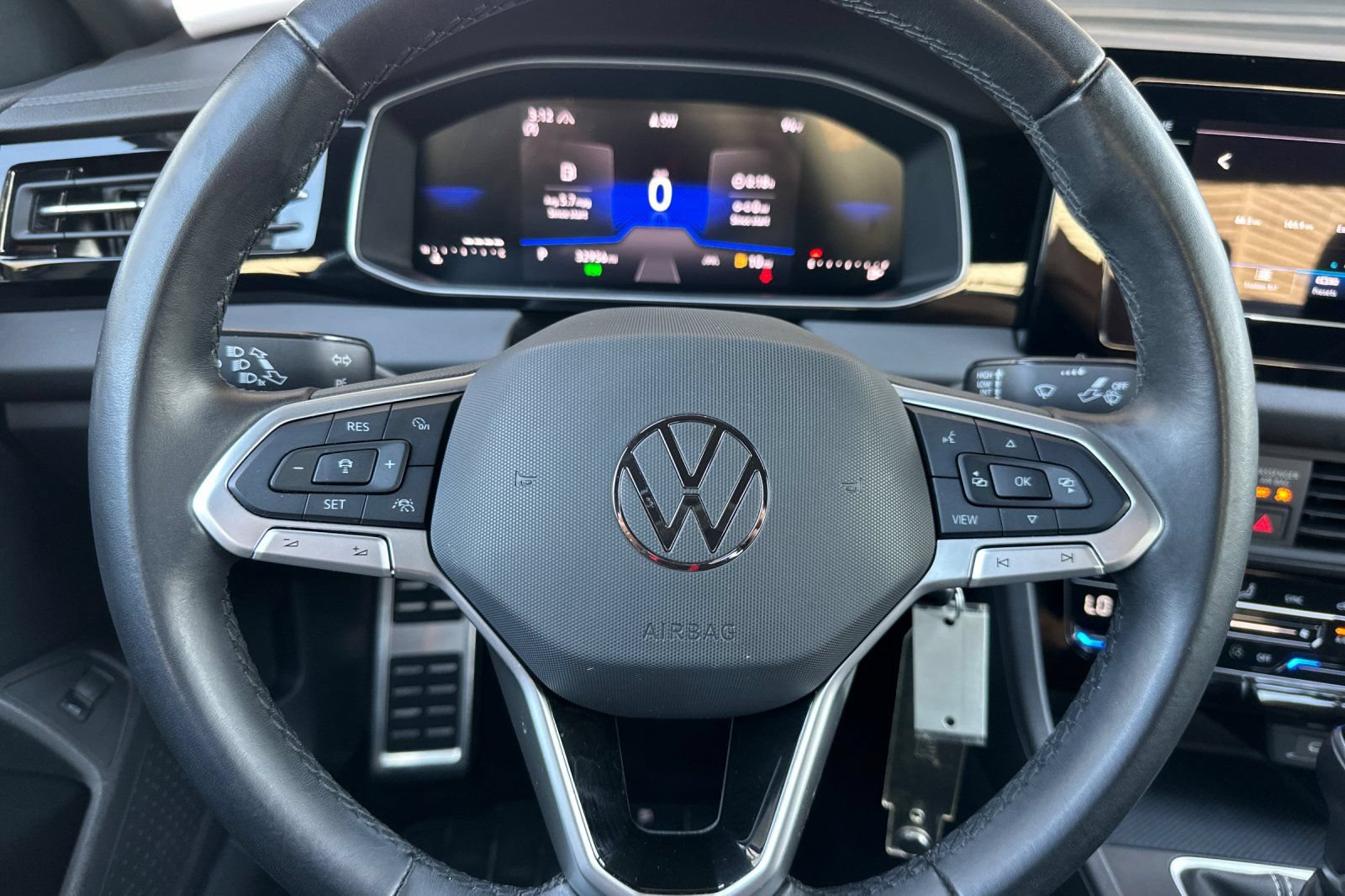 Used 2025 Volkswagen Jetta Sport FWD image 22