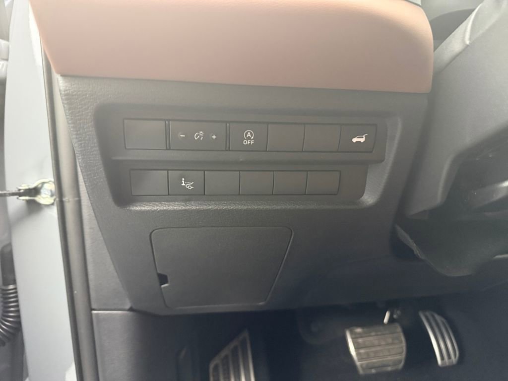 New 2026 Mitsubishi Outlander SEL AWD/4WD image 29