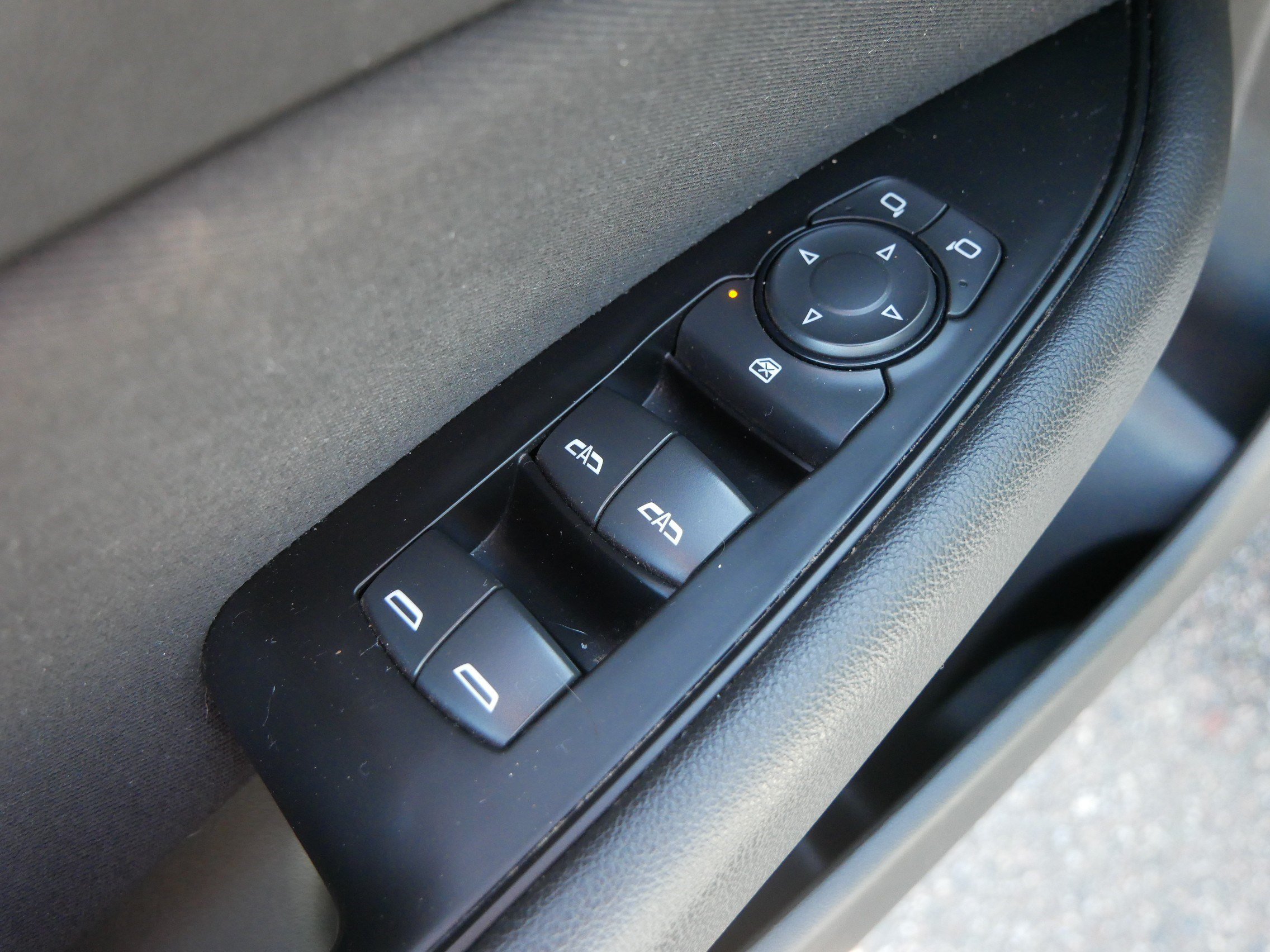 Used 2018 Buick Regal Preferred w/ Driver Confidence Package #1 FWD image 22