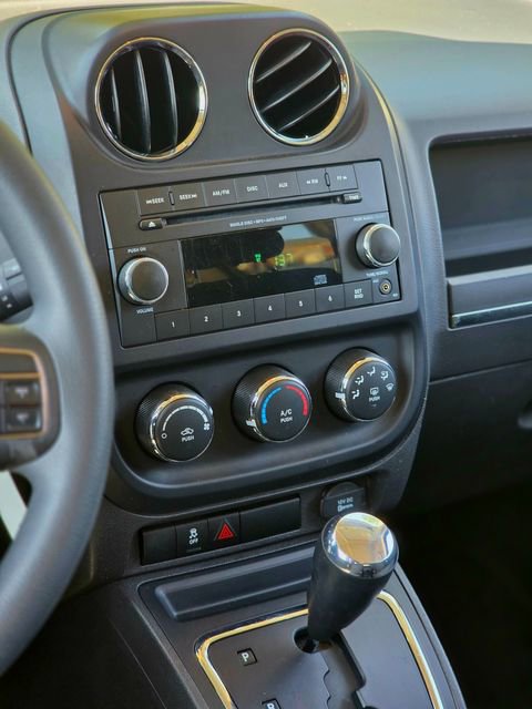 Used 2012 Jeep Patriot Sport w/ PWR Value Group image 23