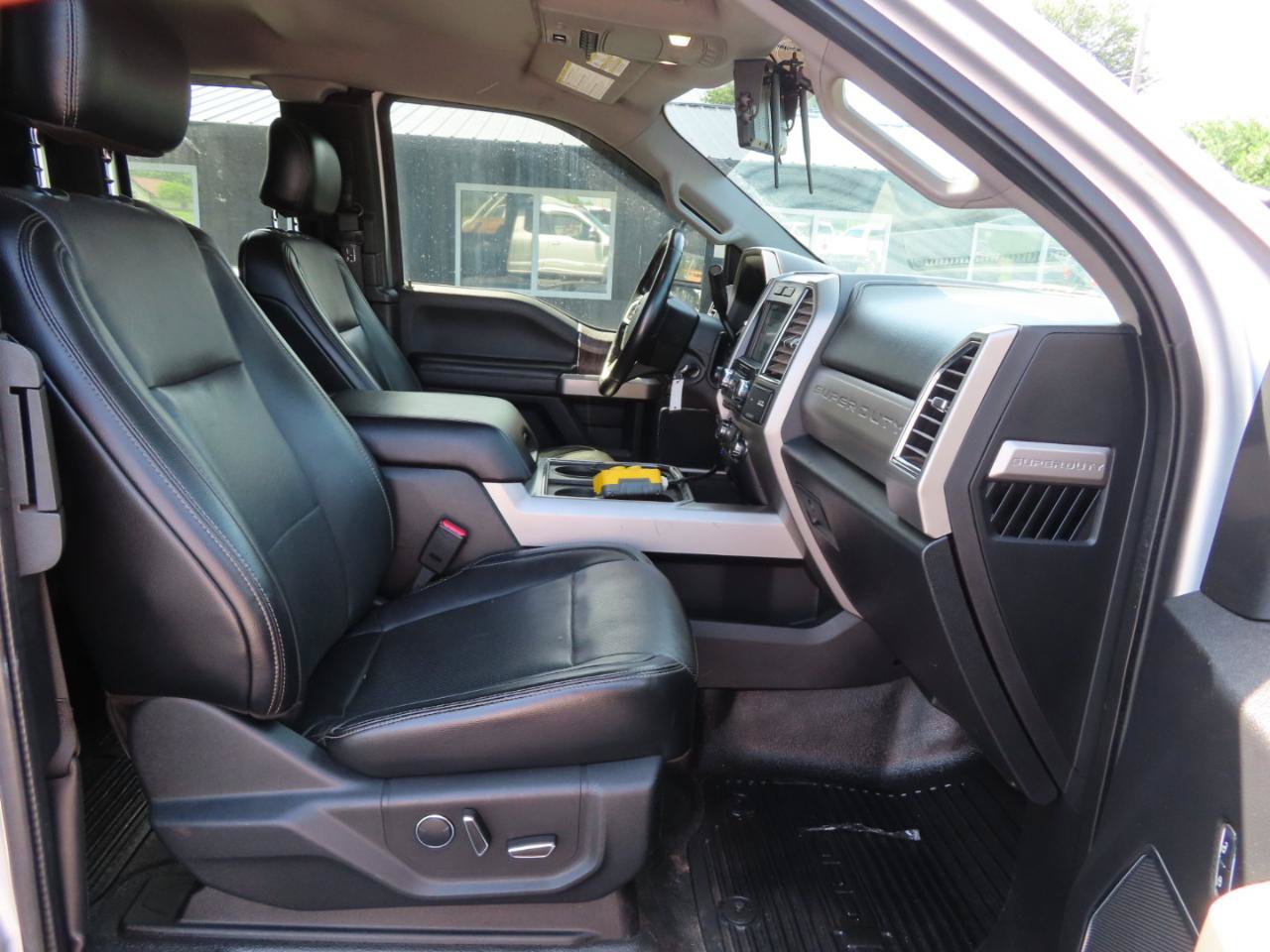 Used 2017 Ford F550 4x4 SuperCab Super Duty image 43
