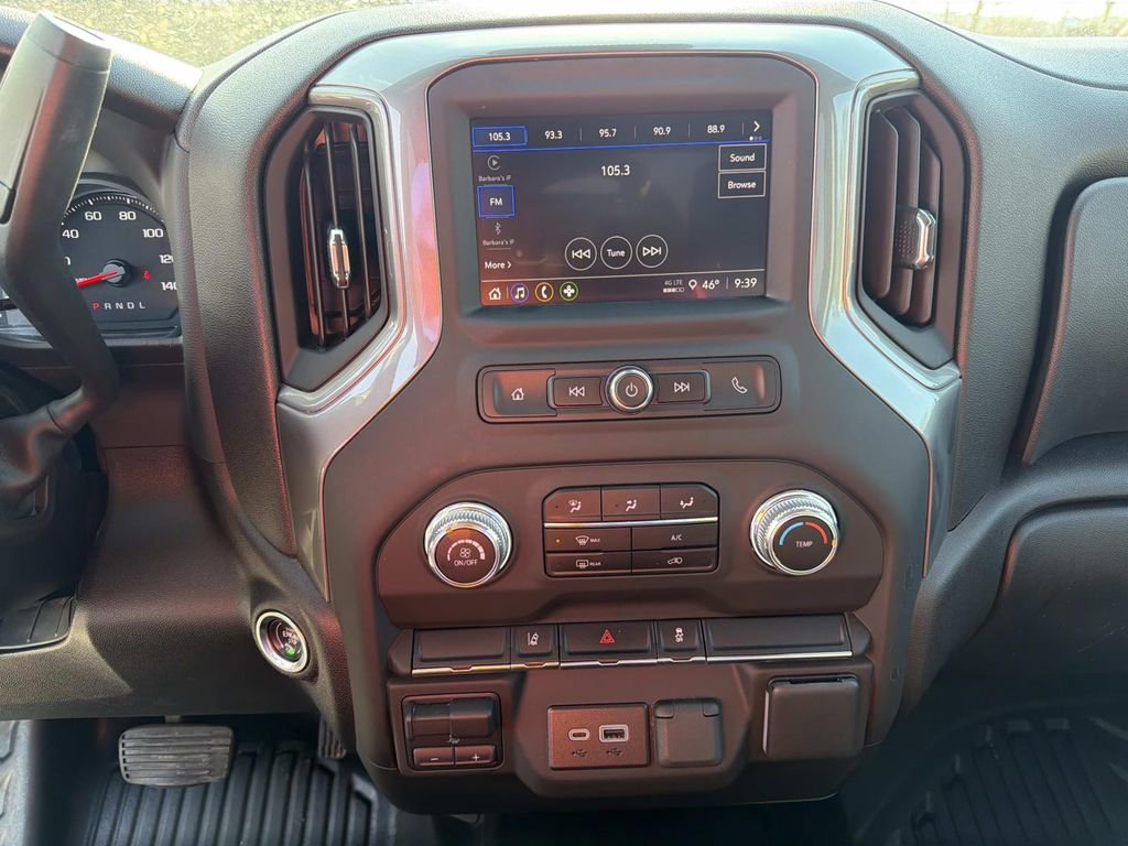 Used 2024 GMC Sierra 2500 Pro w/ Convenience Package image 30