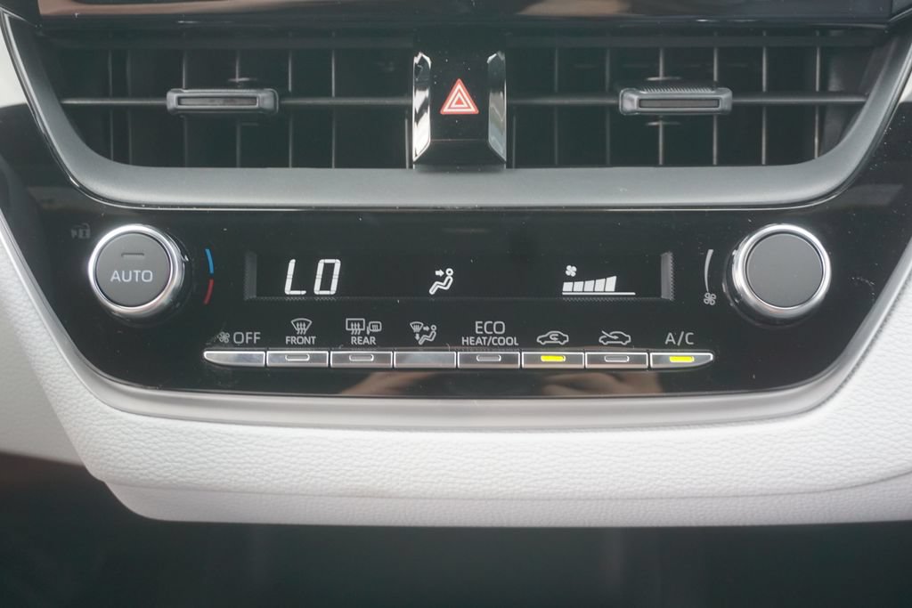 New 2026 Toyota Corolla SE FWD image 12