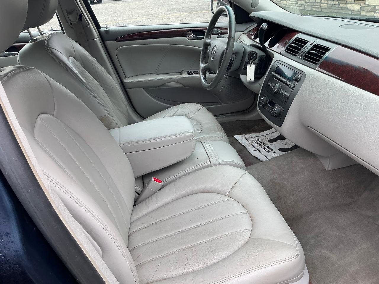 Used 2009 Buick Lucerne CXL FWD image 11