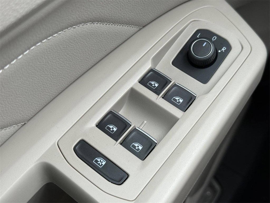 Certified 2023 Volkswagen Atlas SE image 22