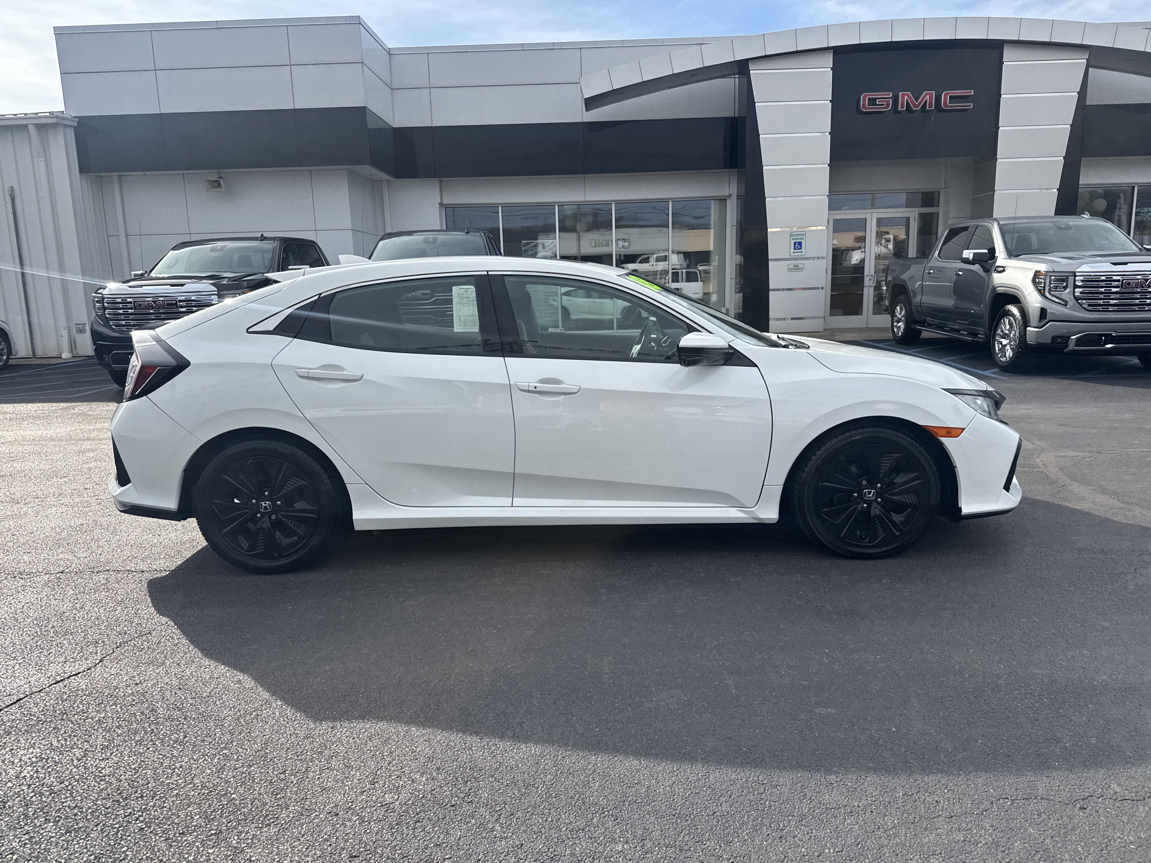 Used 2018 Honda Civic EX image 2