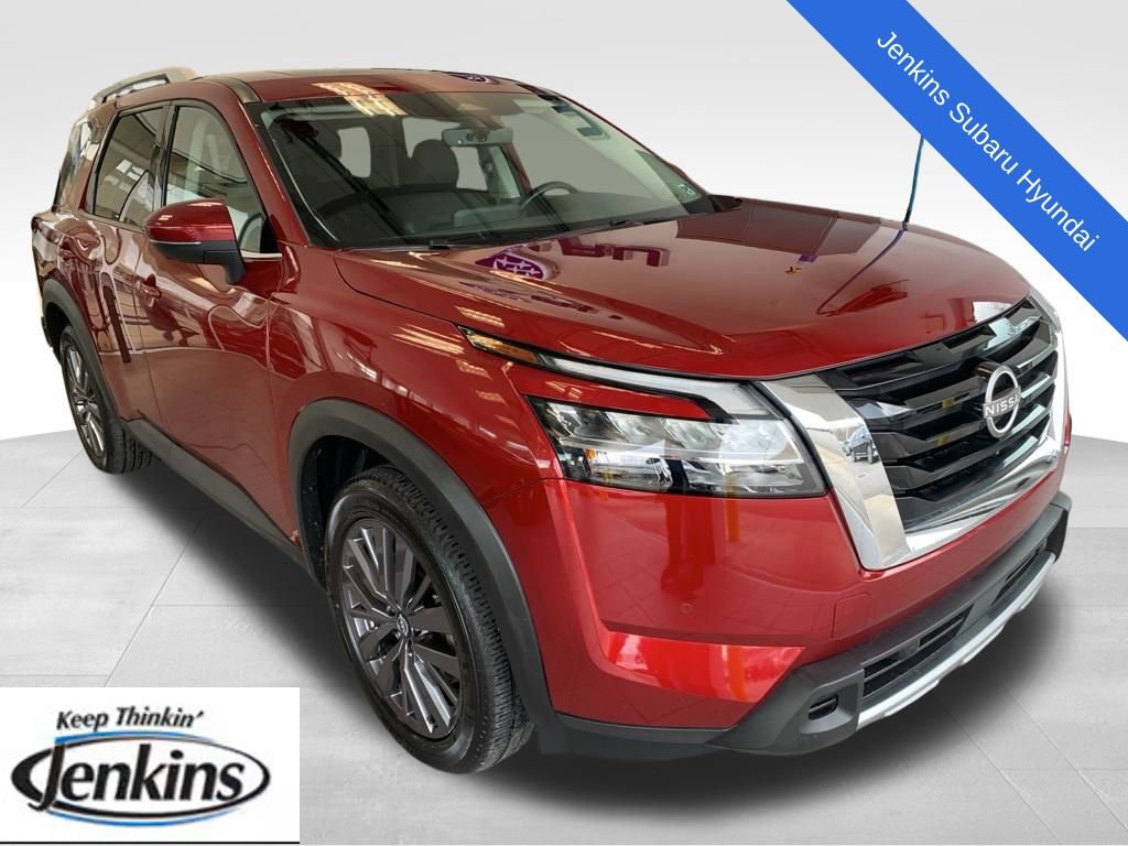 Used 2023 Nissan Pathfinder SL w/ SL Premium Package image 1
