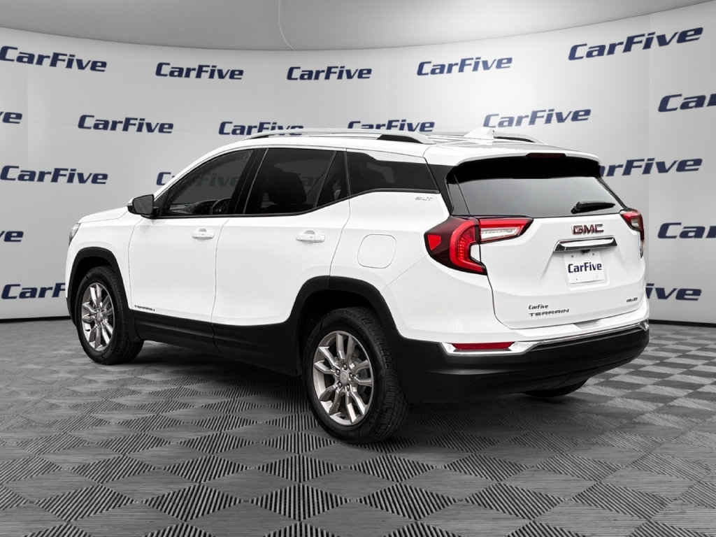 Used 2023 GMC Terrain SLT AWD/4WD image 3