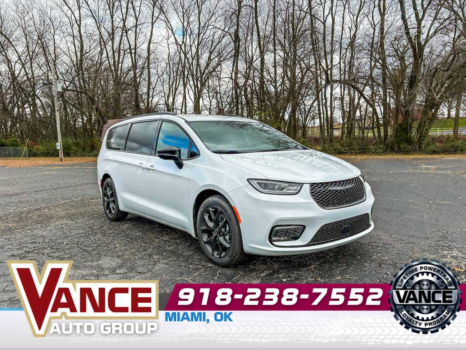 New 2026 Chrysler Pacifica Select w/ S Appearance Package FWD image 1