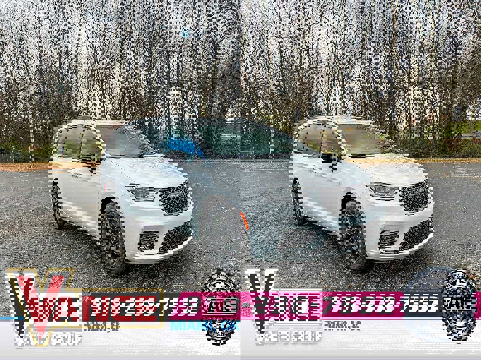 New 2026 Chrysler Pacifica Select w/ S Appearance Package